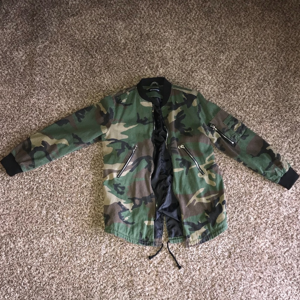 Men’s camo jacket